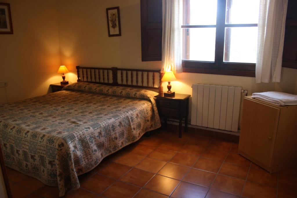 Masia La Safranera Country house *